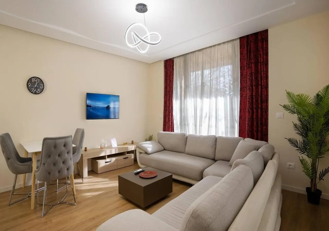 Fancy Apartments تيرانا