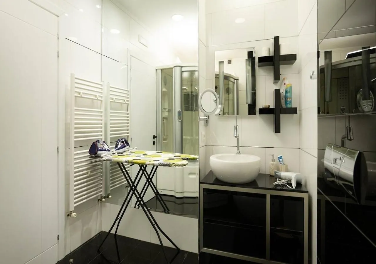 Fancy Apartments تيرانا ألبانيا