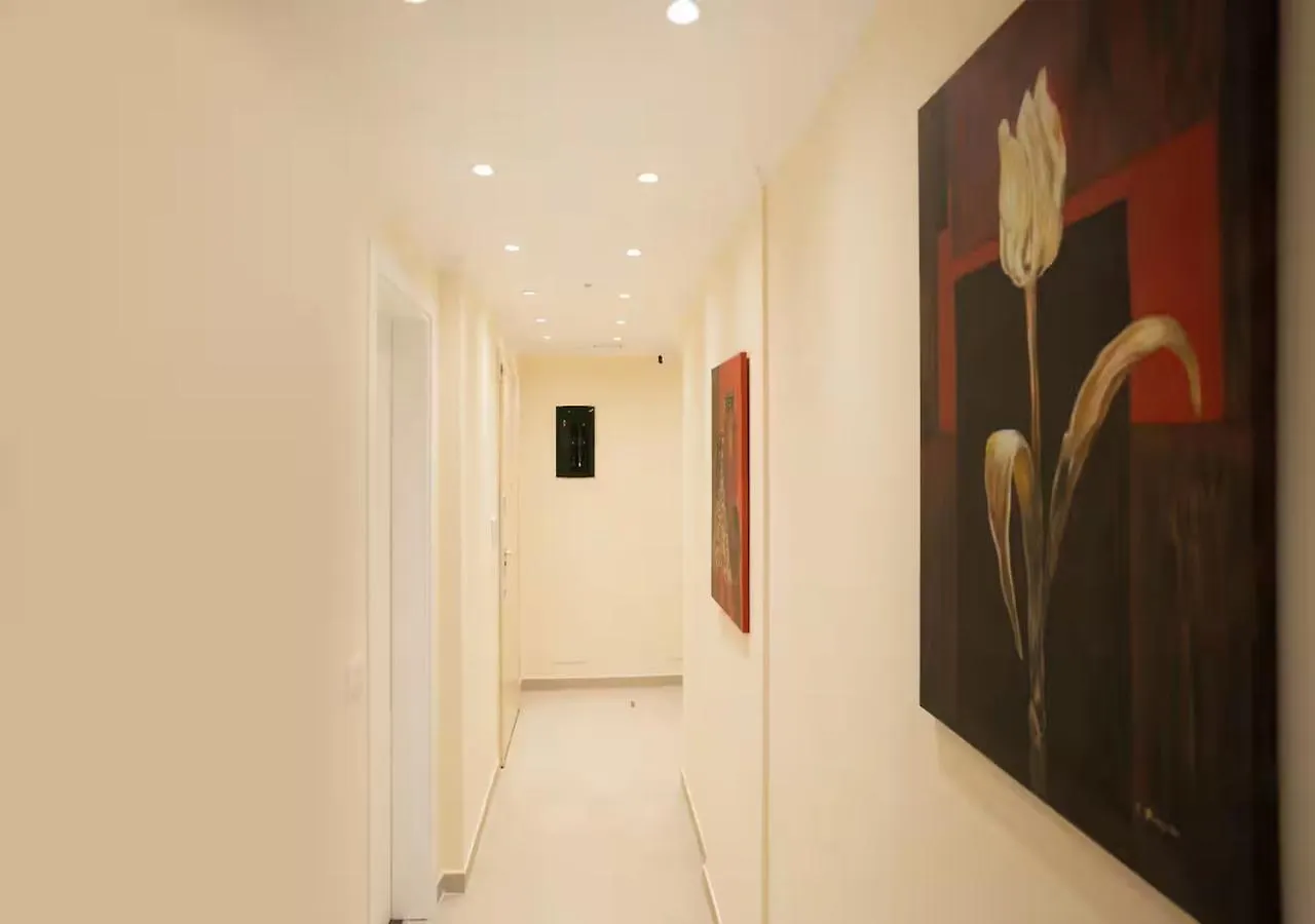 Fancy Apartments تيرانا