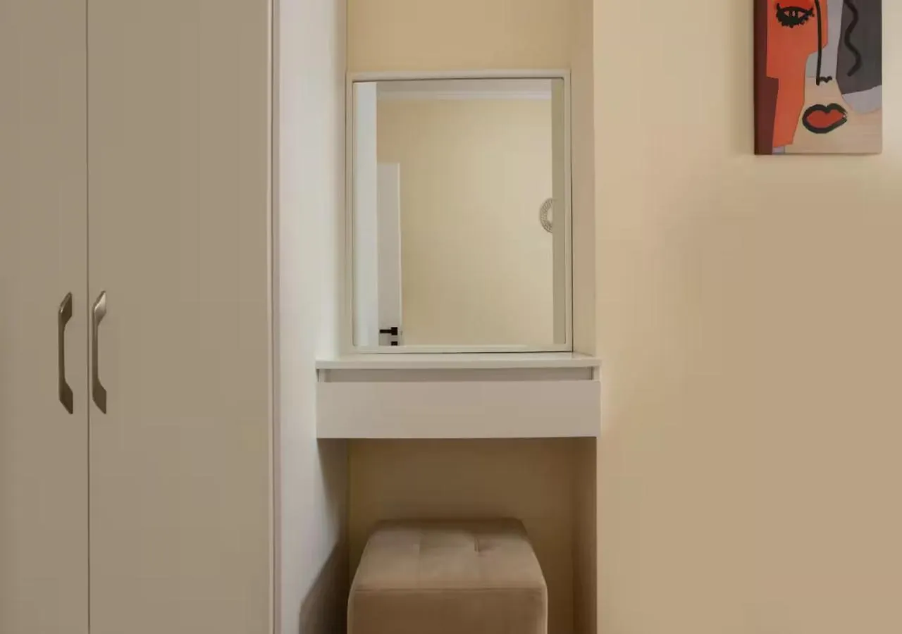 Fancy Apartments تيرانا